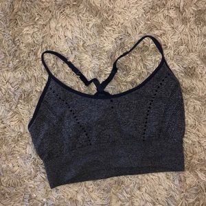 Seamless sport bra